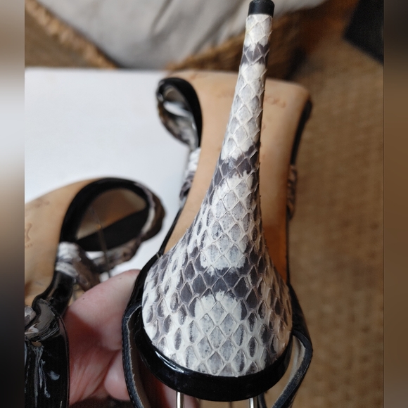 JIMMY CHOO ABY SNAKESKIN SANDALS, EU 37.5 US 7.5 - Picture 15 of 16